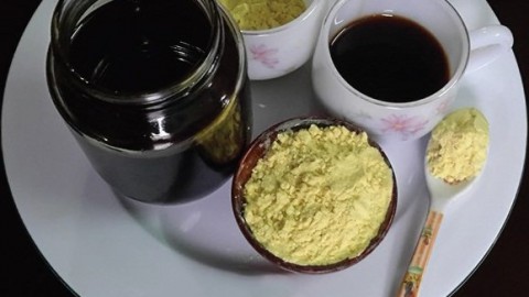 Use molasses to make delicious and healthy drinking water